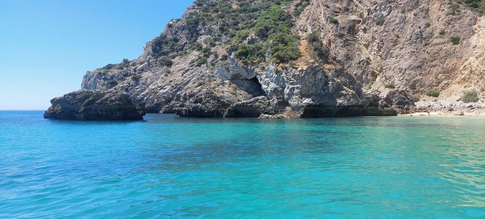 Sesimbra: Ribeiro Do Cavalo Beach Roundtrip Boat Transfer - Tips for the Trip