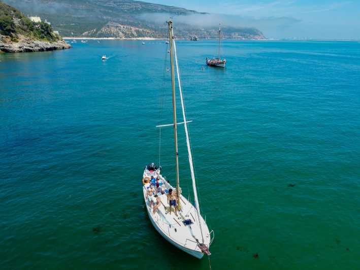 Sesimbra : Sailing Tour - Starting Point and Accessibility