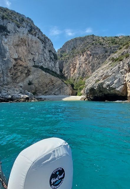 Sesimbra: Secret Bays and Beaches Boat Tour With Snorkeling - Discovering the Secret Beaches