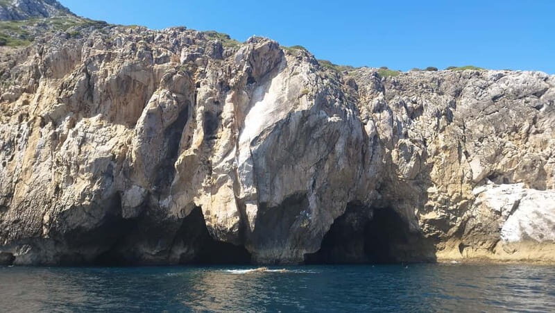 Sesimbra: Sesimbra by Boat - Blue Sea and Hidden Caves - FAQ