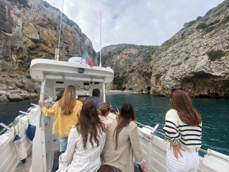 Sesimbra: Sesimbra by Boat - Blue Sea and Hidden Caves - Key Points