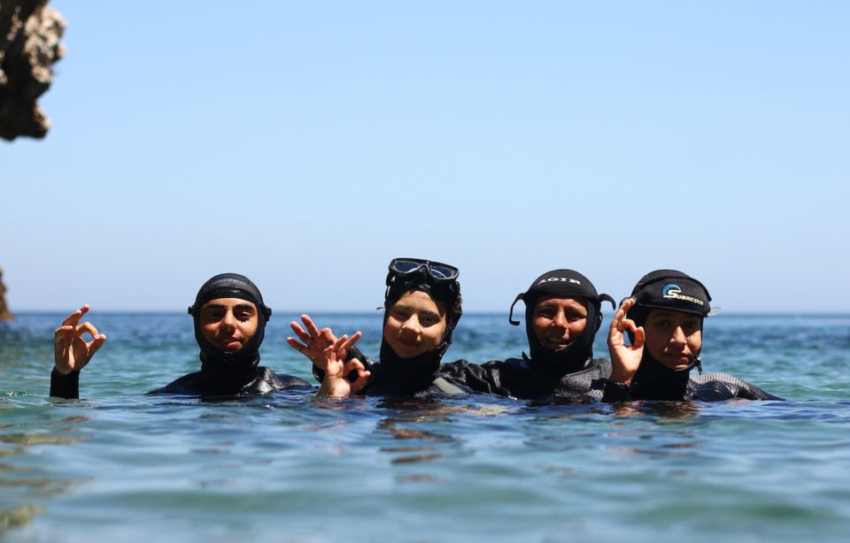 Sesimbra: Try Scuba Diving - Boat Ride and Local Treats