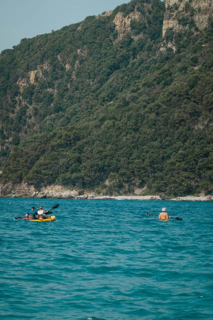 Sestri Levante: Kayak Excursion in the Biodiversity of the Bay of Gold - Preparing for the Excursion