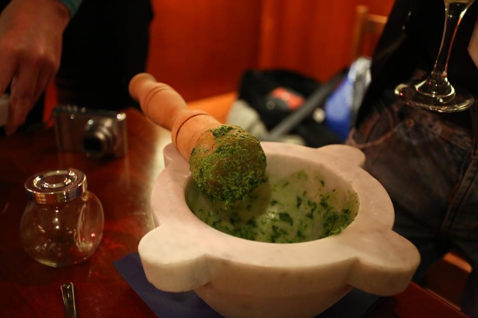 SESTRI LEVANTE: Pesto & Cooking Classes, Wine Tasting - Pesto Experience