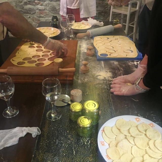 SESTRI LEVANTE: Pesto & Cooking Classes, Wine Tasting - Focaccia & Bread Experience