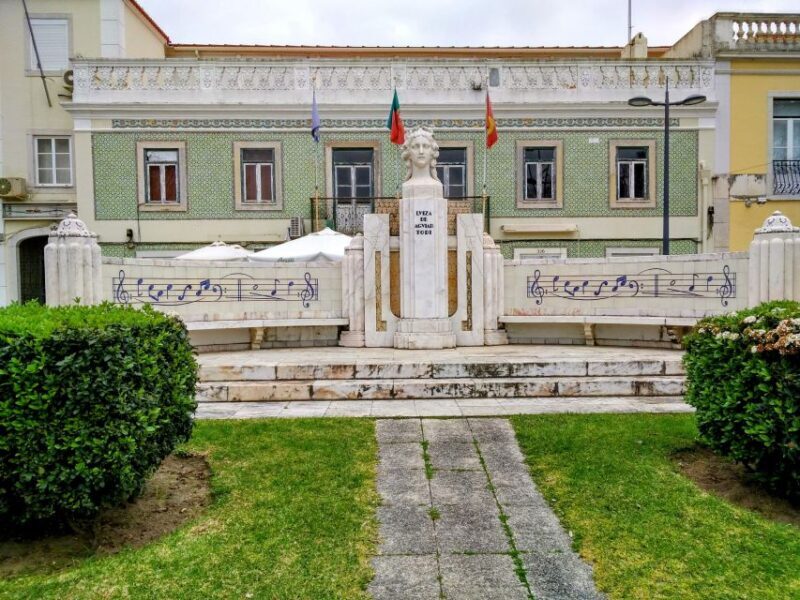 Setúbal Private Walking Tour: Off-the-Beaten-Path Charms - Who Should Consider This Tour?
