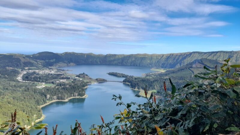Seven Citys Tour: Sete Cidades Crater Lake Shore Excursion - The Experience: Pros and Cons