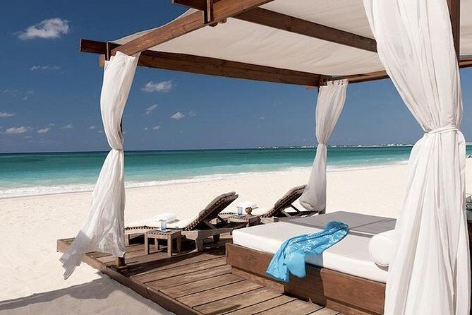 Seven Mile Beach Getaway - Key Points