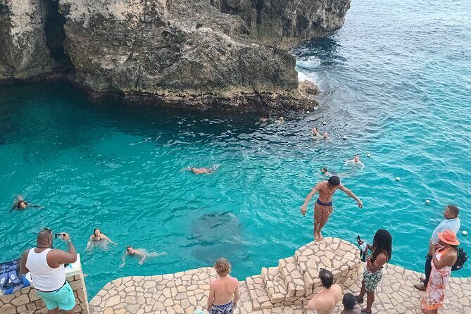 Seven Miles Beach in Negril and Ricks Cafe from Montego Bay - An Overview of the Tour: From Montego Bay to Negril