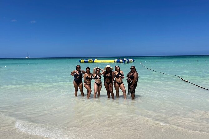 Seven Miles Beach & Rick's Cafe Private Tour From Montego Bay - Participant Eligibility