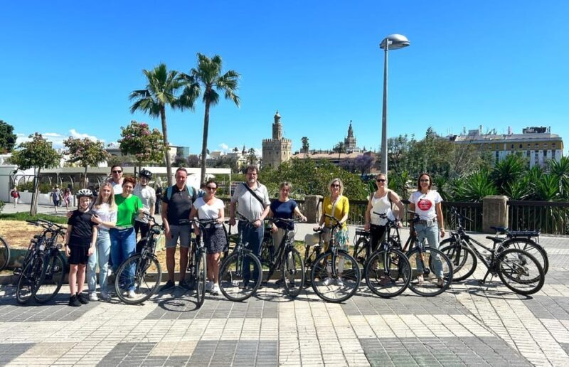 Sevilla: 100% Nederlandstalige Highlights Tour op E-BIKE - Who Will Love This Experience?