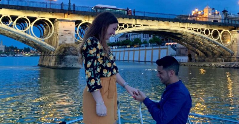Sevilla: Romantic Boat Ride - Personalized Experiences