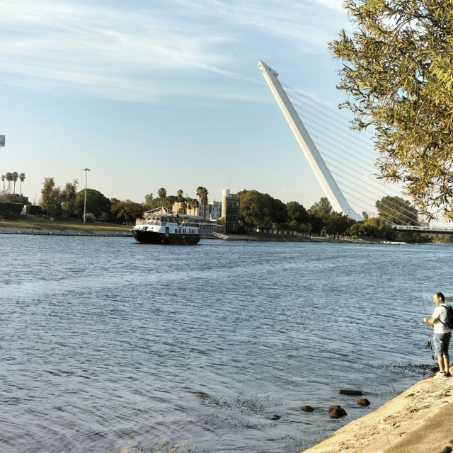 Seville: 1-Hour Guadalquivir River Cruise With Local Guide - Meeting Point and What to Bring