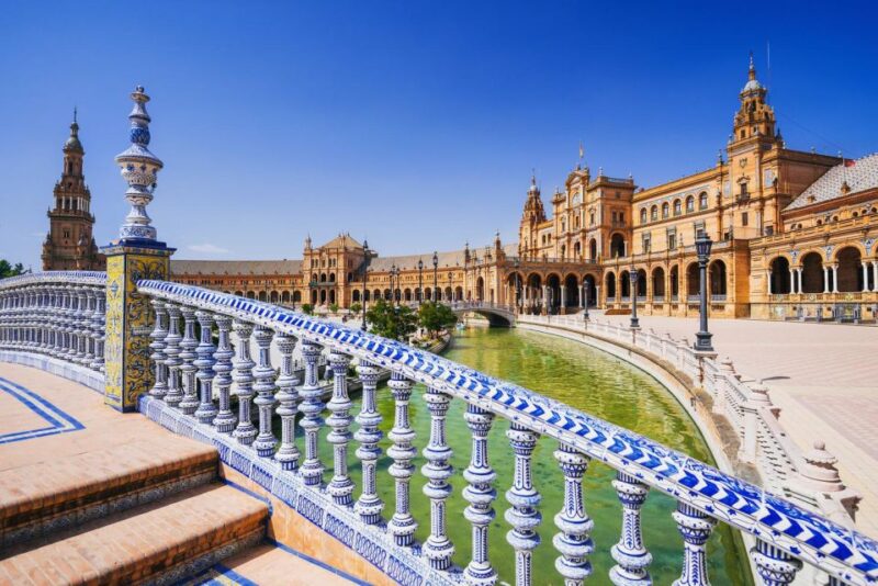Seville Alcazar District Walking Tour With Digital Guide - Flexible Itinerary and Pacing