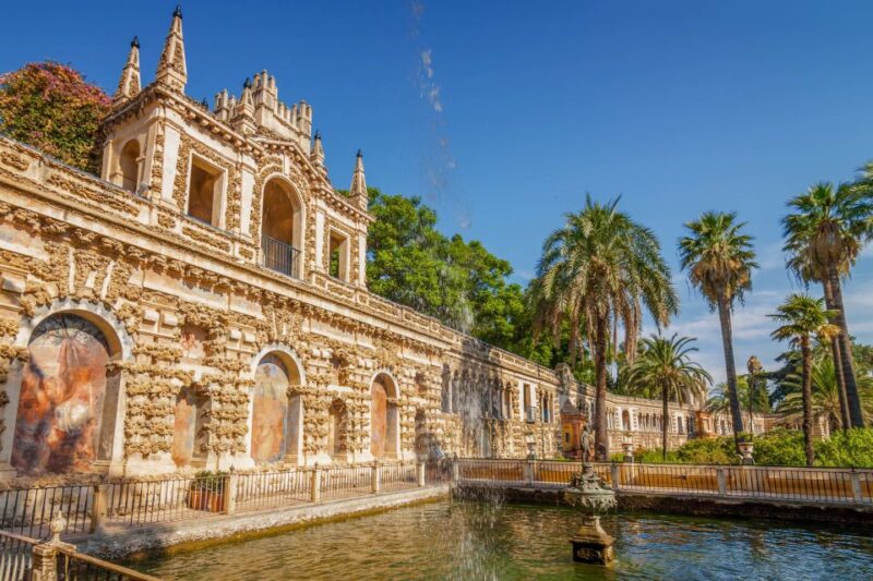 Seville: Alcázar Guided Palace Tour With Priority Access - Important Information