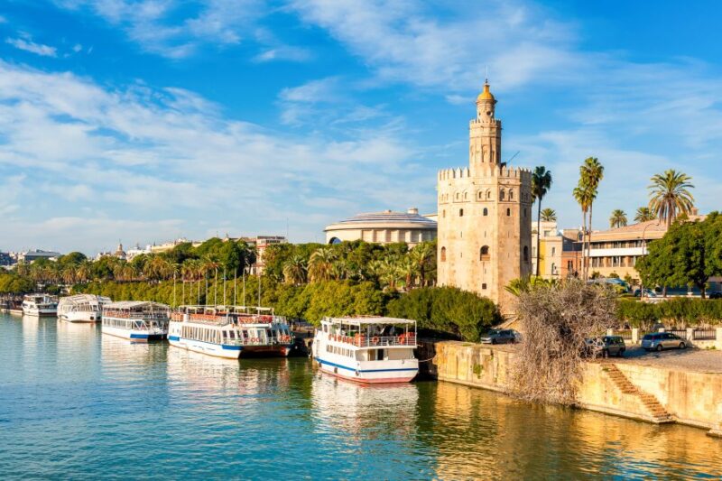 Seville: Authentic and Romantic Horse-Drawn Carriage Ride - Embracing the Romantic Tradition