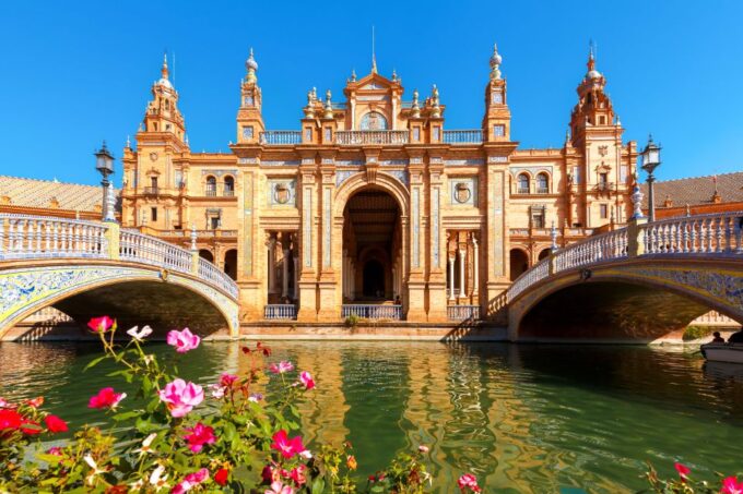 Seville: Authentic and Romantic Horse-Drawn Carriage Ride - Sevilles Horse-Drawn Carriage Heritage