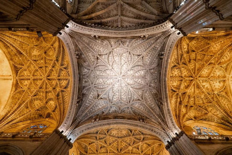 Seville: Cathedral and Giralda Guided Tour with Tapas - Why This Tour Offers Great Value