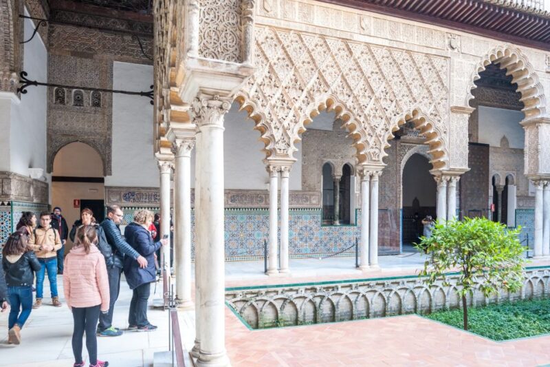 Seville: Cathedral, Giralda & Alcazar Entry With Guided Tour - Guided Tour Experience