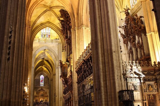 Seville: Cathedral & Giralda Tower Guided Tour With Tickets - Tour Duration and Pricing