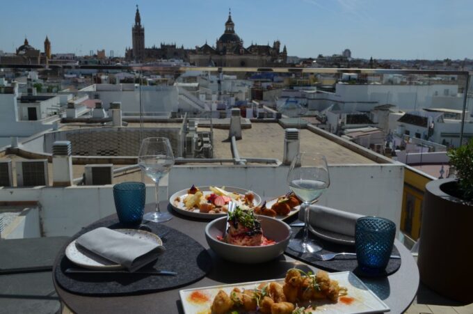 Seville: Cathedral Guided Tour W/ VR City Tour & Roof Lunch - Starters and Main Courses