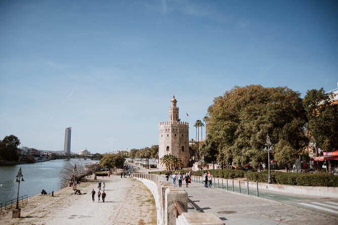 Seville City Exclusive Guided Tour - Guide Expertise