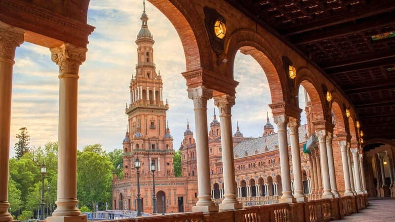 Seville: City Highlights & Hidden Gems Private Walking Tour - A Closer Look at the Seville: City Highlights & Hidden Gems Private Walking Tour