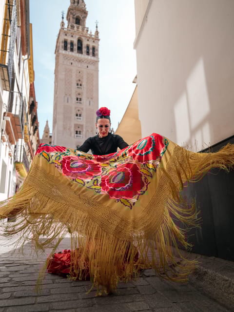 Seville: Flamenco 2 X 1: Flamenco Tour + Dance Class - Exploring Flamencos Iconic Locations
