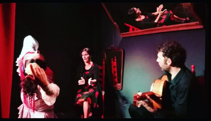 Seville: Flamenco 2 X 1: Flamenco Tour + Dance Class - Frequently Asked Questions