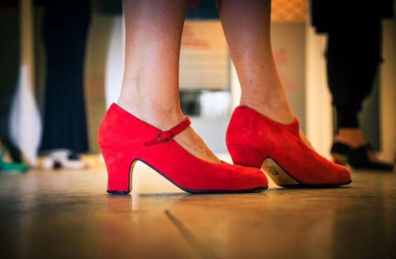 Seville: Flamenco Dance Lesson W/ Optional Costume - Pricing and Reservation
