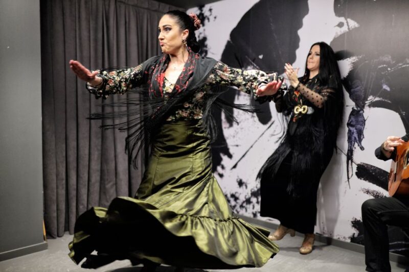Seville: Flamenco Show Ticket at the Foot of the Giralda - Customer Reviews and Ratings