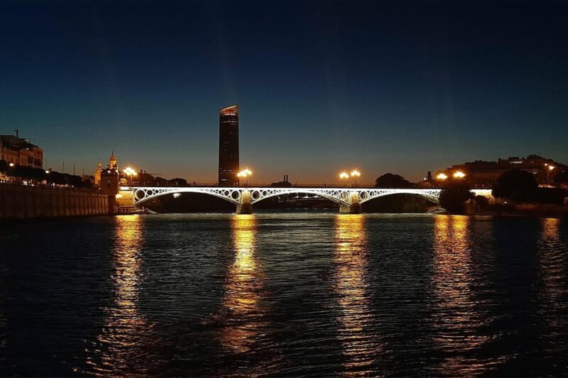 Seville: Guadalquivir Boat Tour with Optional Lunch/Dinner - Practical Tips for Travelers