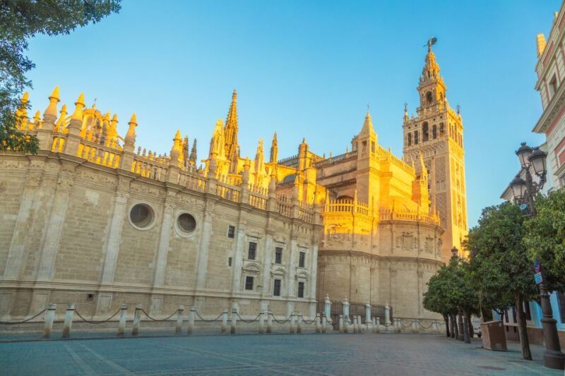 Seville: Guided Tour of Cathedral of Seville & Giralda Tower - Key Points