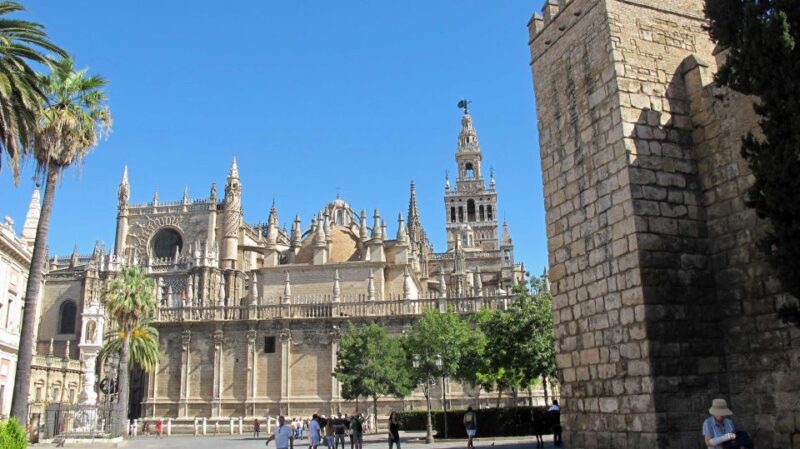 Seville: Guided Tour With Cathedral & Giralda Entrance - Customer Ratings and Feedback