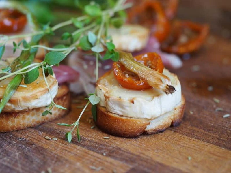 Seville in Depth: Exclusive 6-Hr Walking Tour+Tapas & Drinks - Practical Details