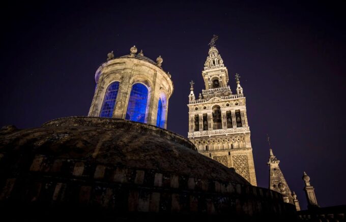 Seville Night Tour A Must See - El Arenal and Mercado Artesania El Postigo