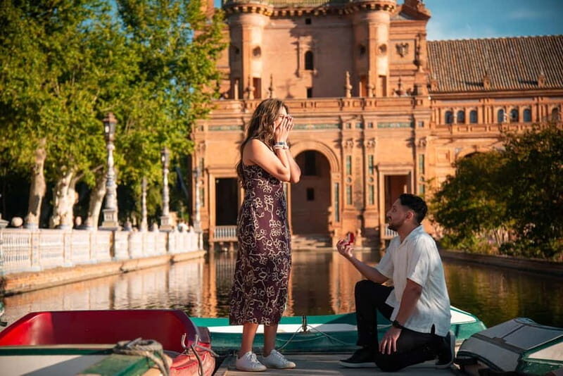 Seville: Photo session for a special moment. - Why the Location Matters