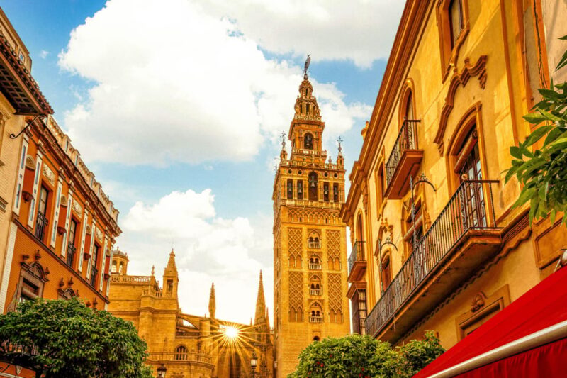 Seville: Priority Access Cathedral, Giralda & Alcázar Tour - Key Points