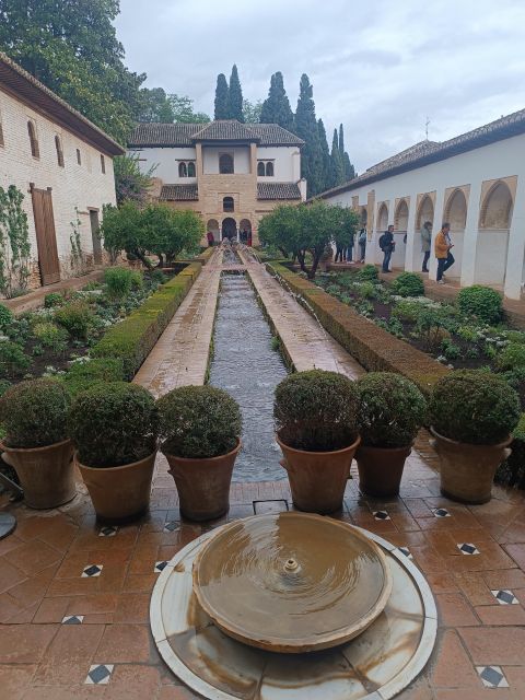 Seville: Private Day Trip to Granada With Alhambra Entry - Itinerary