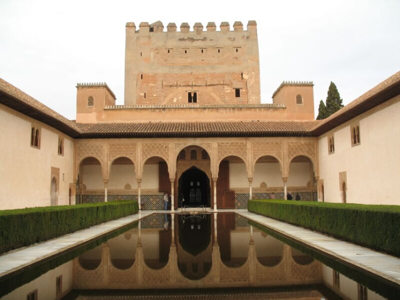 Seville: Private Day Trip to Granada With Alhambra Entry - Highlights