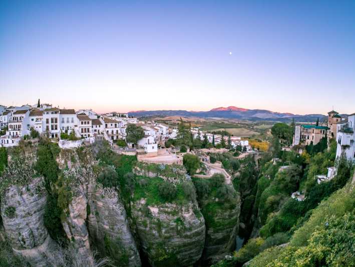 Seville: Private Ronda Day Trip Optional White Villages Tour - Exploring Rondas Historic Quarter