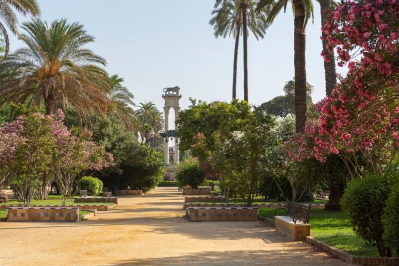 Seville: Relaxing City Bike Tour With a Tour Guide - Cycling Itinerary