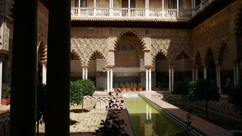 Seville: Royal Alcázar Skip-the-Line Guided Tour - Good To Know