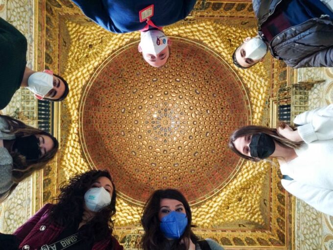 Seville: Small-Group Alcázar Guided Tour & Entry Ticket - Discovering the Gardens: The Maria Padilla Baths and Beyond