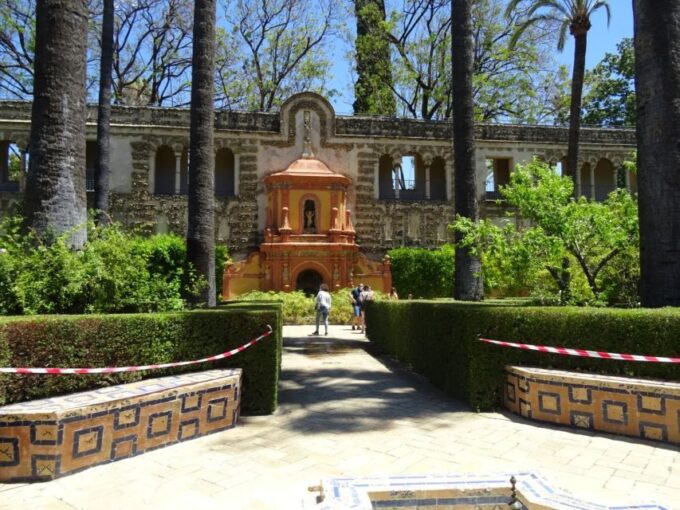 Seville: Small-Group Alcázar Guided Tour & Entry Ticket - Tour Logistics: Meeting Point, Essentials, and Security Measures