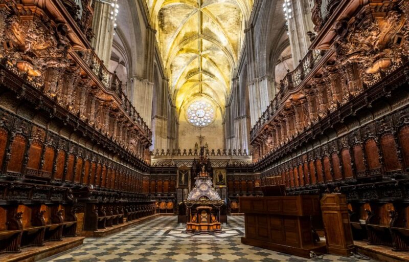 Seville: Small-Group Cathedral and Giralda Tour With Tickets - Cathedral Highlights