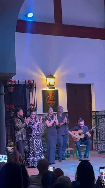 Seville: Tapas and Flamenco Tour with Local Guide - An Evening in Seville: What to Expect from the Tour