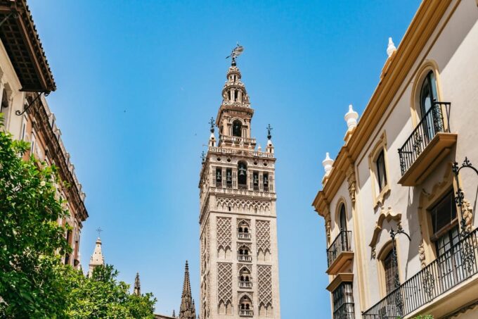 Seville: Tapas, Taverns and History Guided Walking Tour - Food and Drink Experience