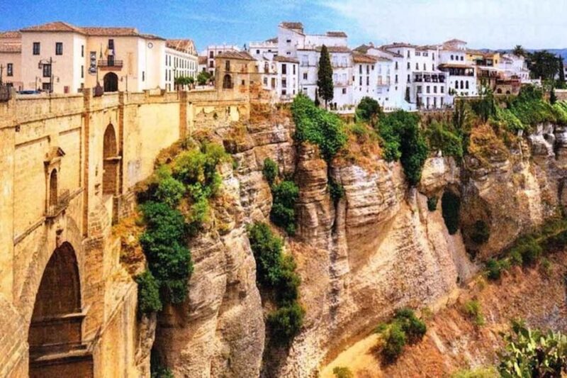 Seville: Transfer to Málaga With Visit to Ronda - Good To Know
