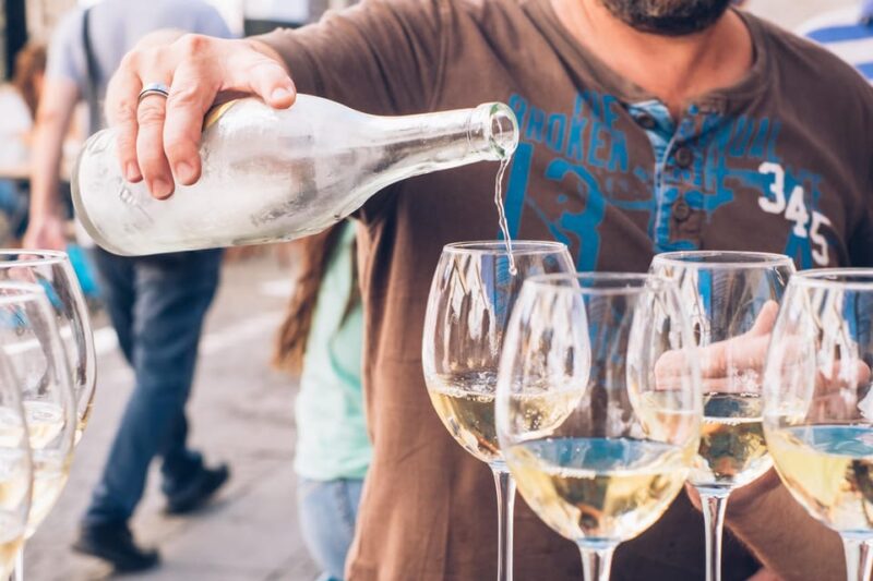 Seville: Wine and Gourmet Tapas Tour - Immersive Experience